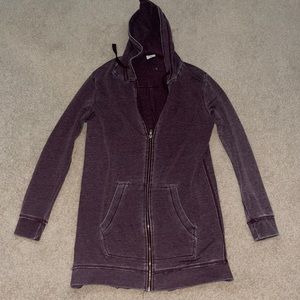 Maroon hooded long sleeve zip up jacket